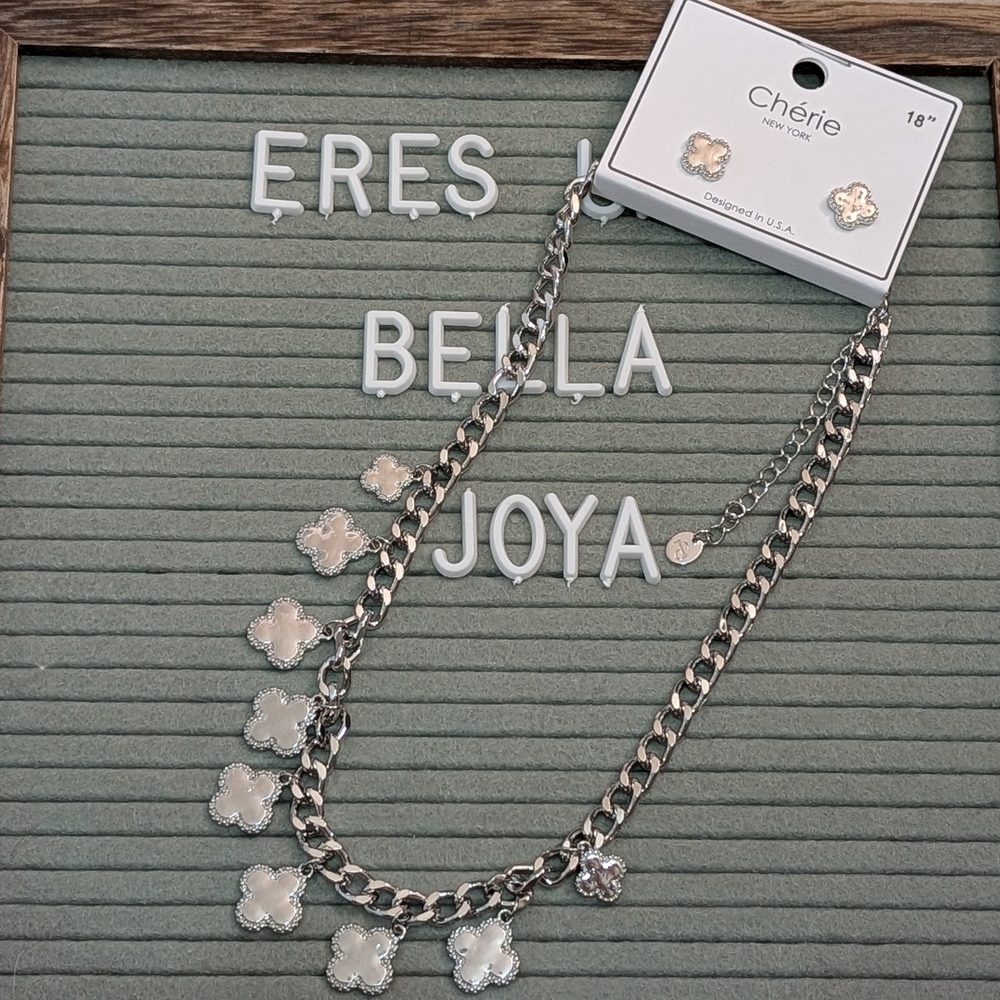 Elegant Silver Necklace Timeless Jewelry Piece